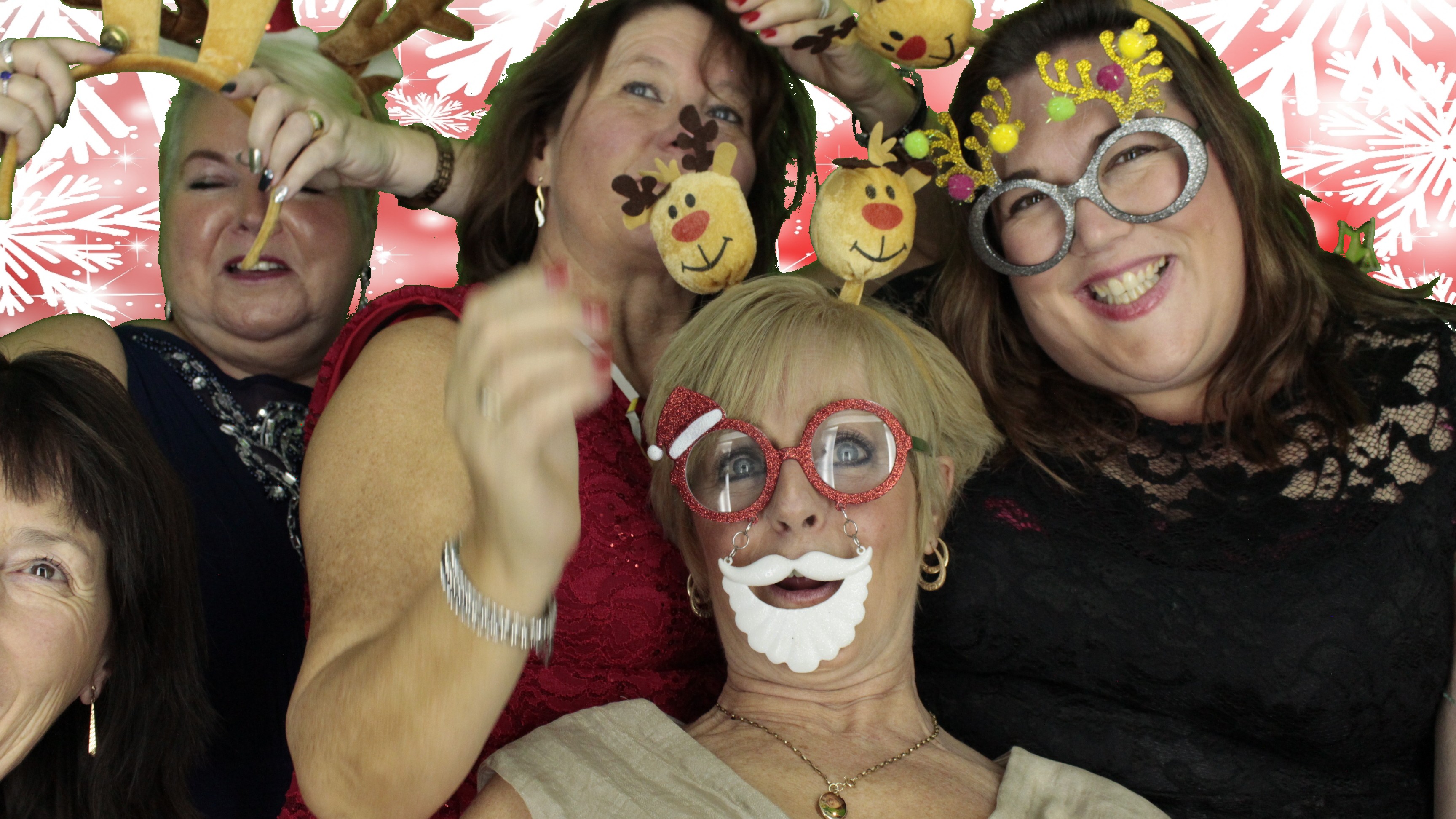 Portsmouth Water Christmas Party | View more photos from the event at gallery.myphotoboothexperience.co.uk/u/MyPhotoBoothExperienceLtd/Portsmouth-Water-Christmas-Party